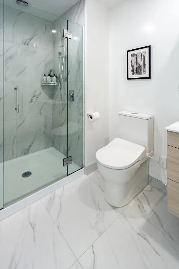 3 Bedroom 2 Bath Central City Κράισττσερτς